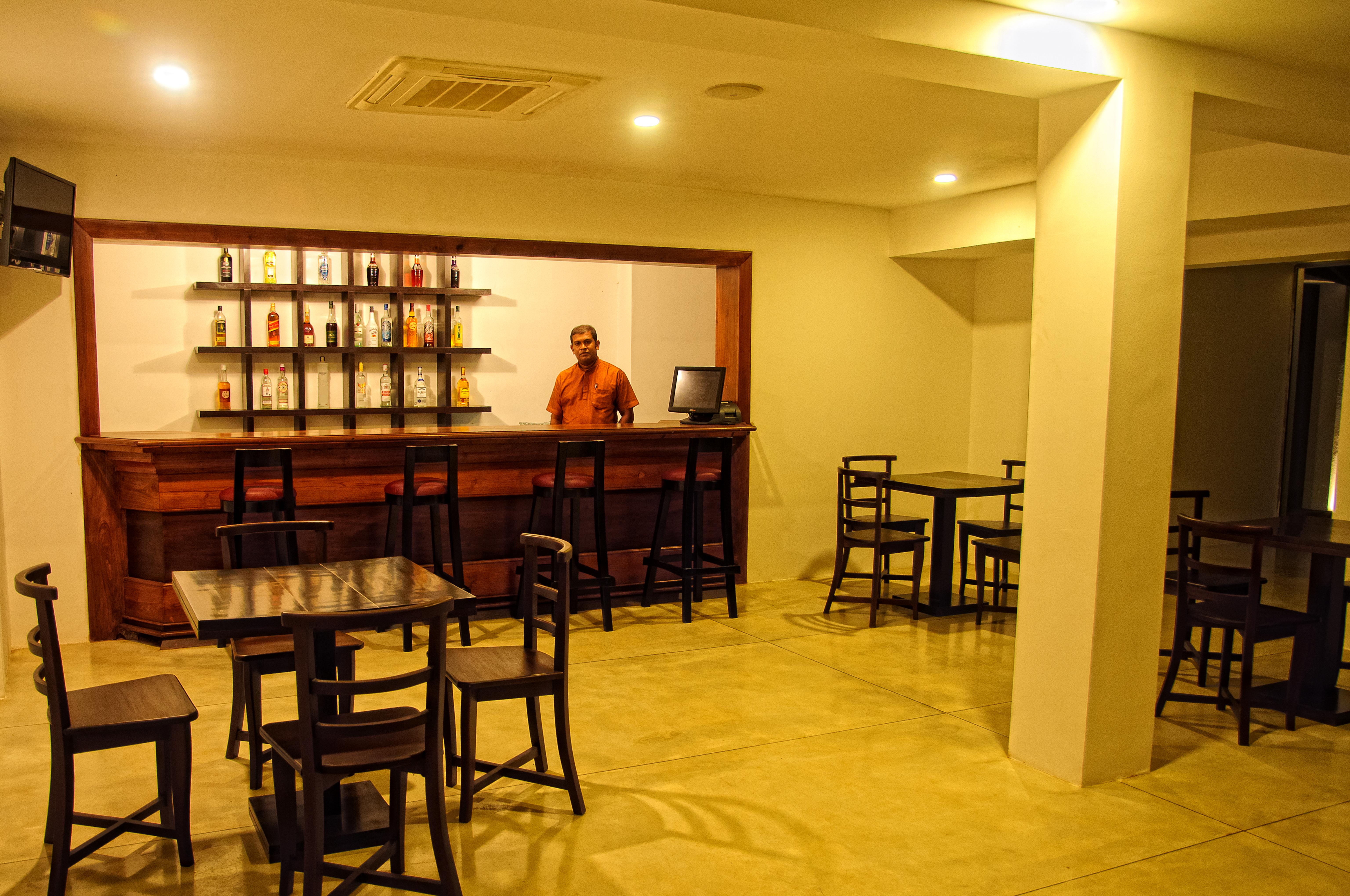 Rajarata Hotel Anuradhapura Esterno foto