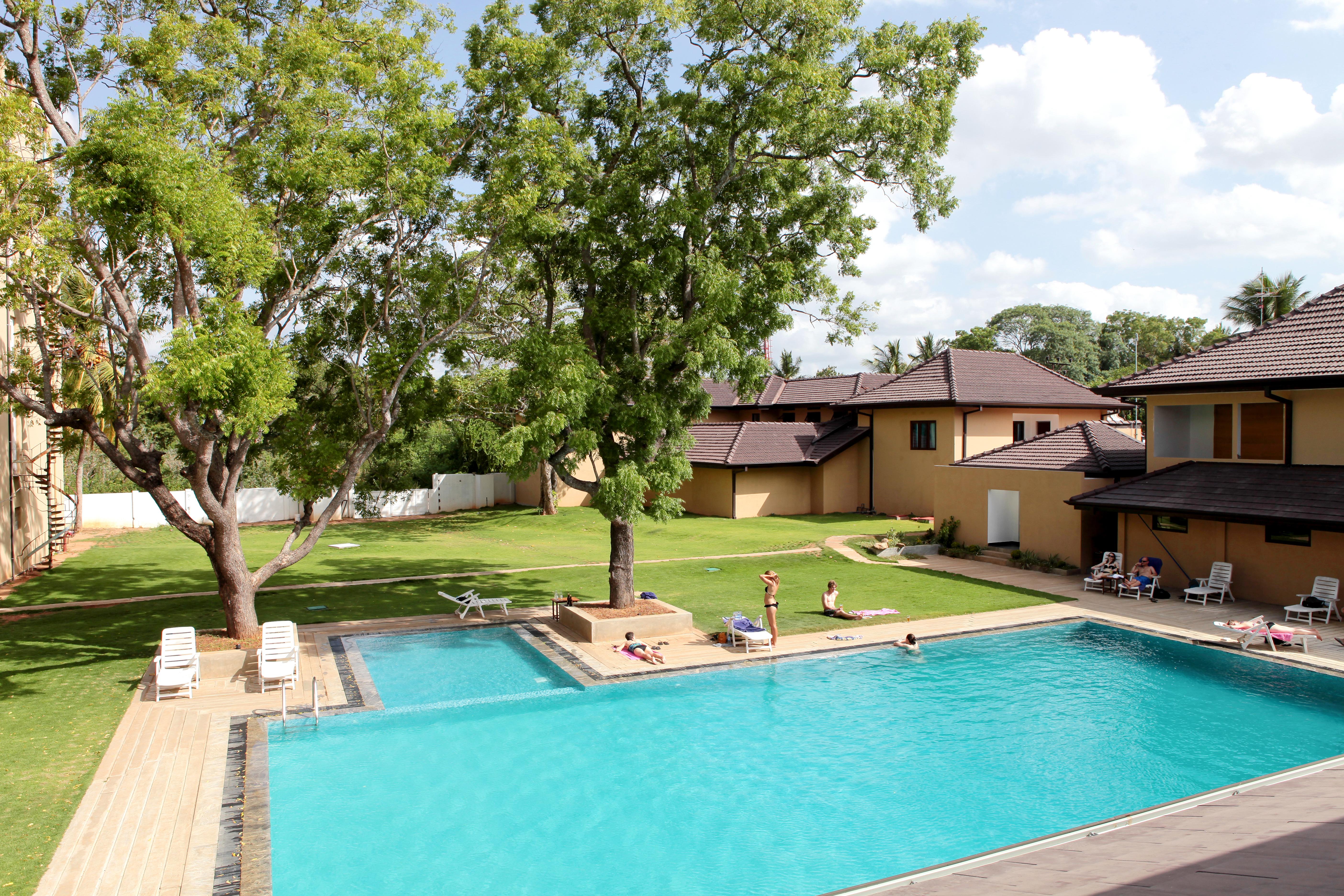Rajarata Hotel Anuradhapura Esterno foto