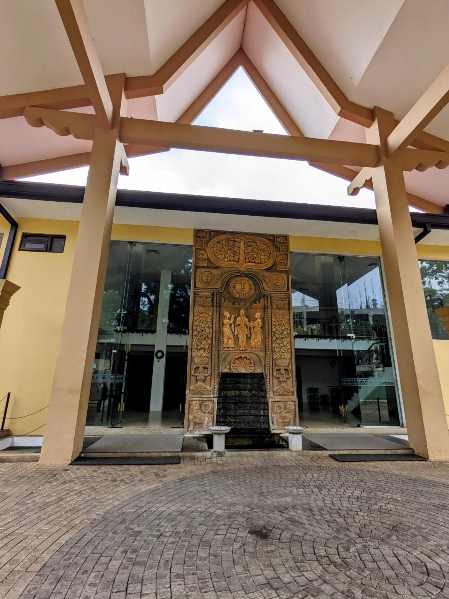 Rajarata Hotel Anuradhapura Esterno foto